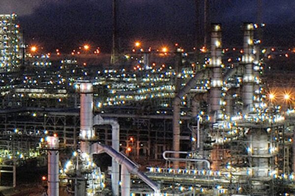 Reliance Industries This fall Outcomes: Revenue Up 4.7%, Margin Contracts, Ebitda Flat