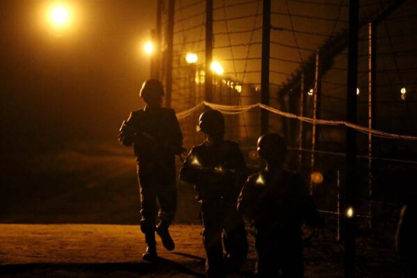 India Pakistan Information: 10-12 terrorists have been infiltrating Samba in Jammu amid drone assault, BSF killed