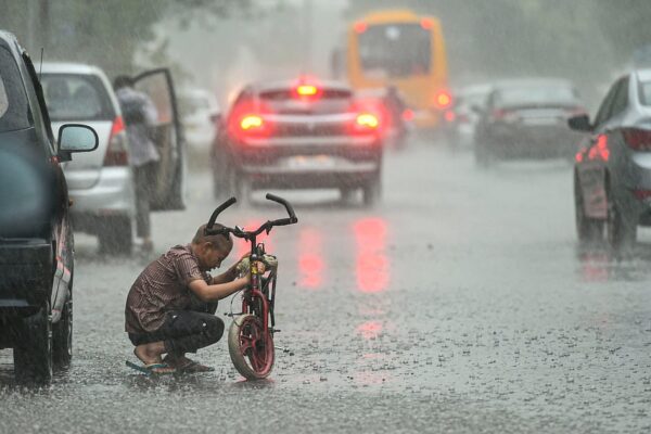 Delhi Weather Update: IMD Issues ‘Yellow Alert’ for Rain, Thunderstorms, and Strong Winds